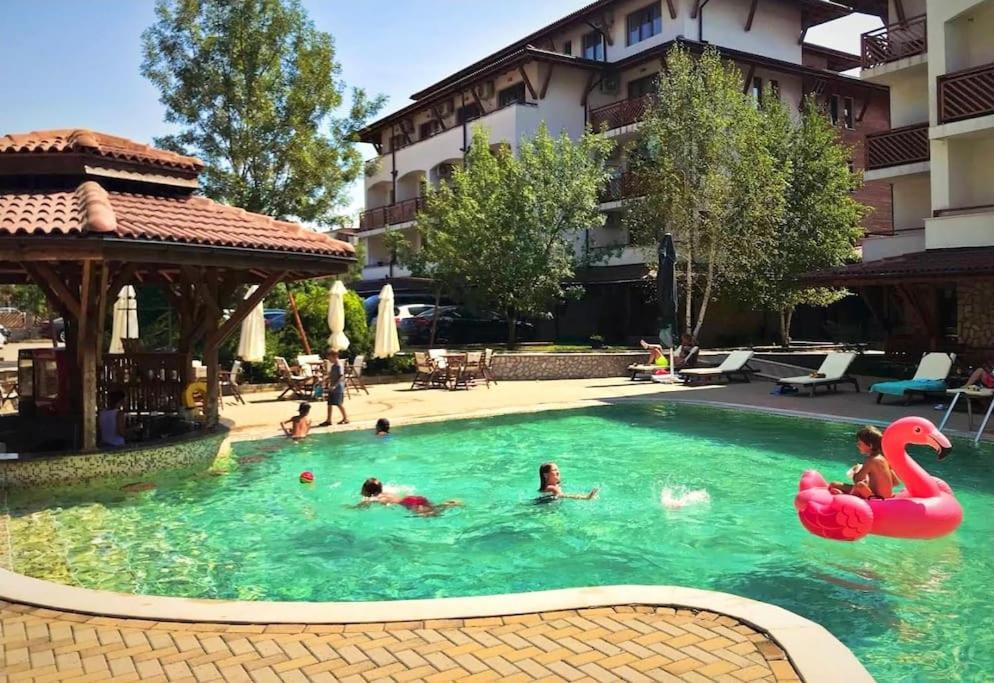 Apartament Studio Comfort Primorsko Mm Complex Luaran gambar